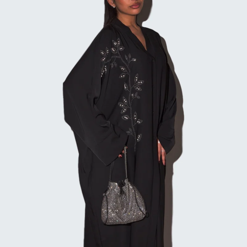 Abaya noire à strass et perles en forme de feuilles – Image 2